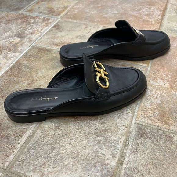 Ferragamo Black Slide Loafers with adjustable Gold/ Silver logo - Picture 5 of 7